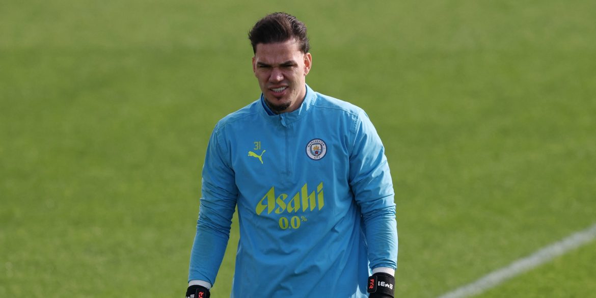 Man City now make £34m+ offer to sign "incredible" Ederson replacement