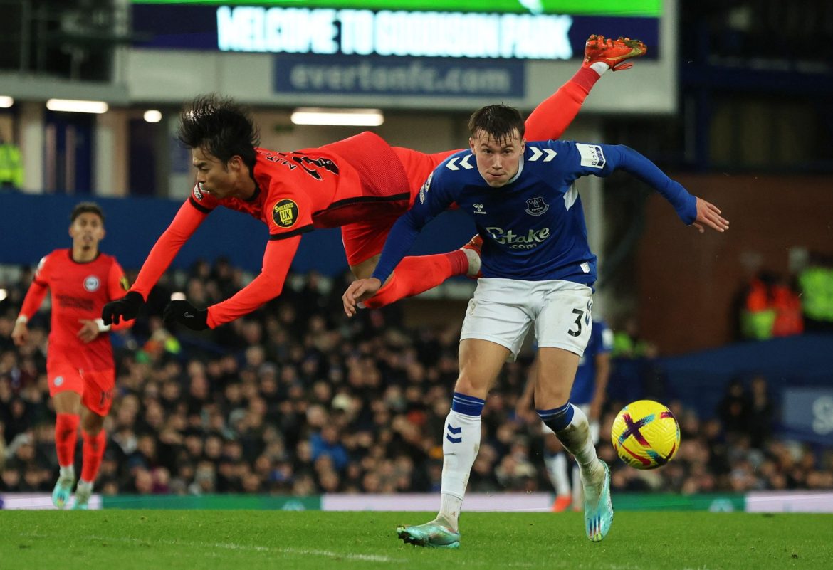 Dyche Could Replace Everton Leader With £16m "Diamond"